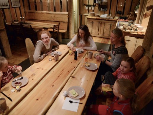 Basecamp_Hotel_Breakfast_photoby_Kirsti_Ikonen_4.jpg