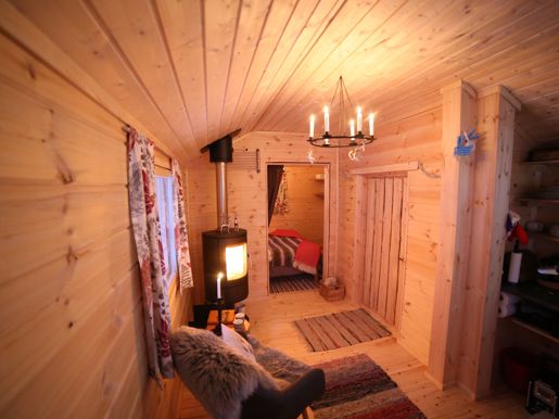 wilderness cabin (3).JPG