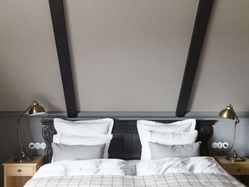Skalakot Manor - Master Suite Beds.jpg