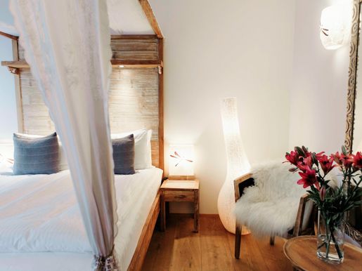 Eyja Guldsmeden - Double Room 4.jpg (1)