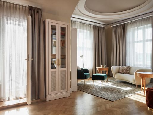 Hotel St George Coupole Suite 2000px.jpg
