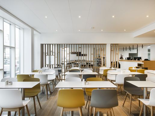 Storm Hotel Breakfast Lounge 4