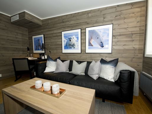 Svalbard Hotel Polar Bear Suite2