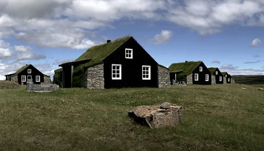 Summer exterior of the Torfhus retreat in South Iceland