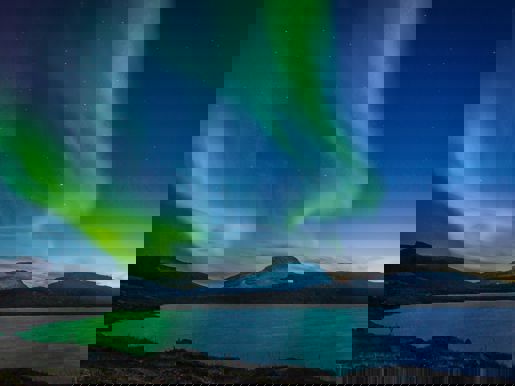 Northern Lights over Abisko National Park - David Becker 58X3xfxxevu Unsplash