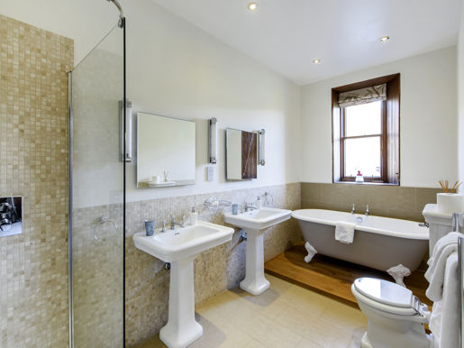 Alladale Lodge Bathroom
