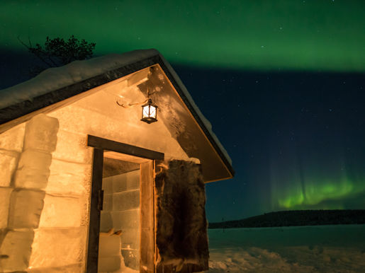 Apukka Ice Cabin