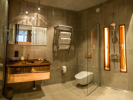 Auroraviewsuite Bathroom